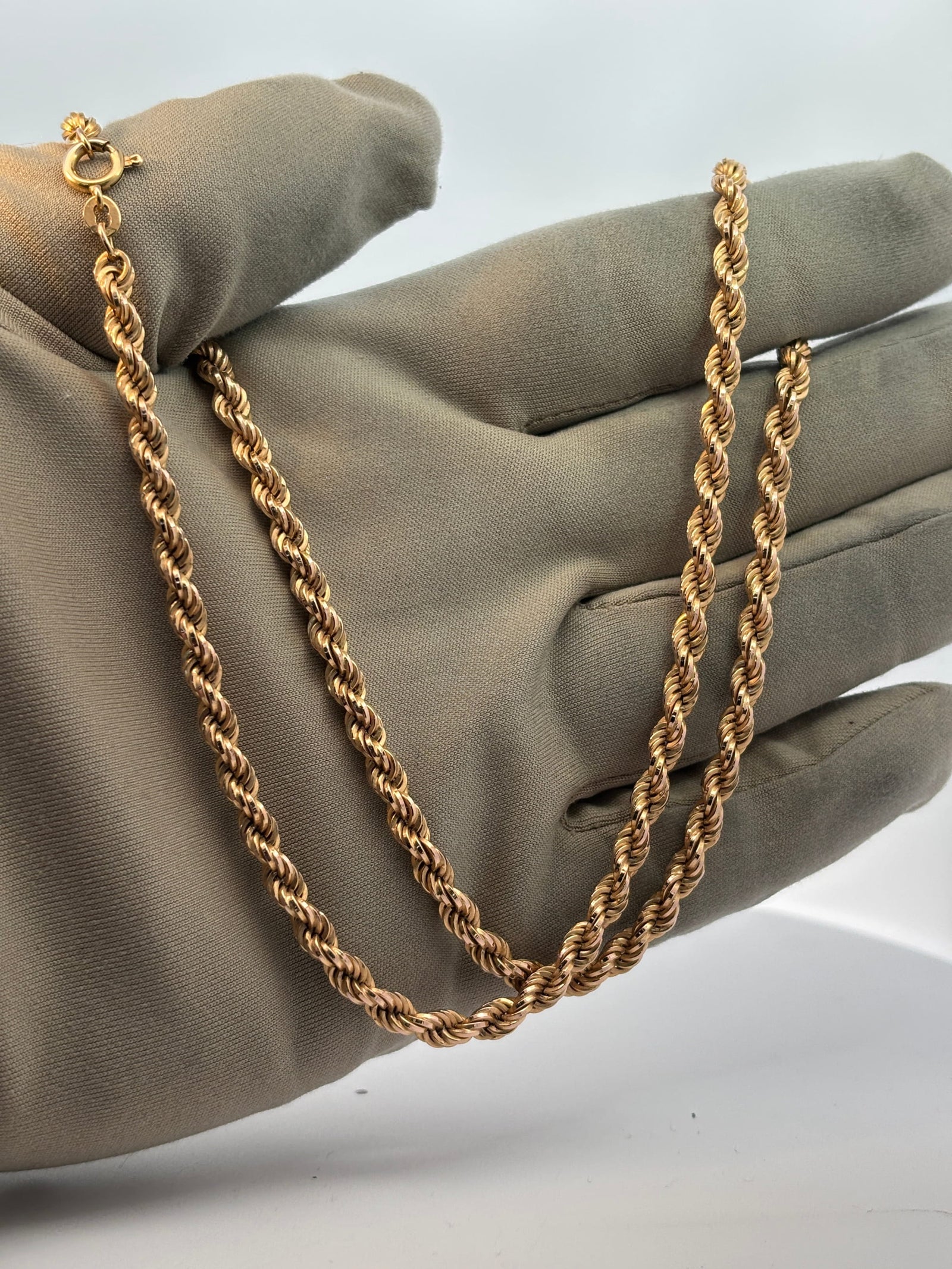 Bijoux Liquidation | Remise à Neuf 4.2mm Torsade Semi-Solid