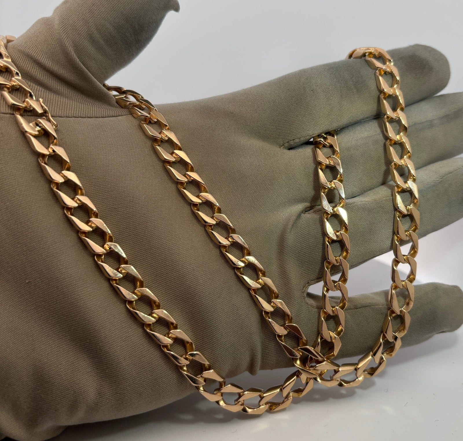 8mm concave curb solid 14k