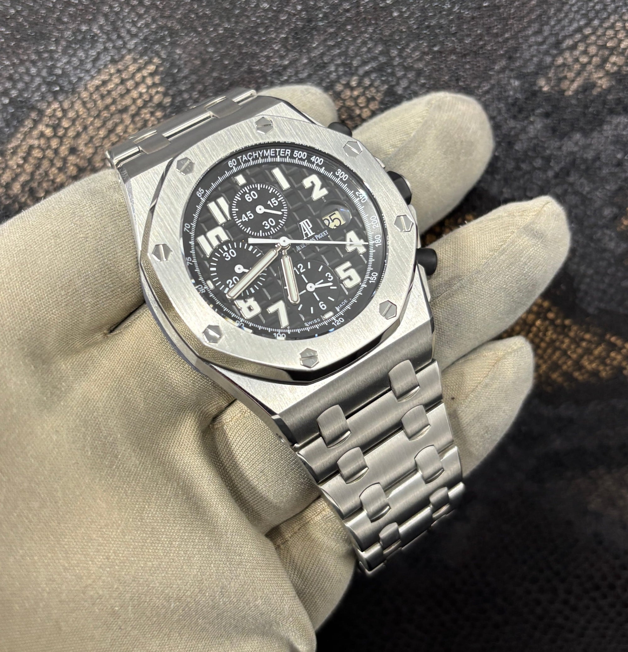 Bijoux Seconde Main | Remise à Neuf Audemars Piguet 42mm OffShore Chronograph Noir