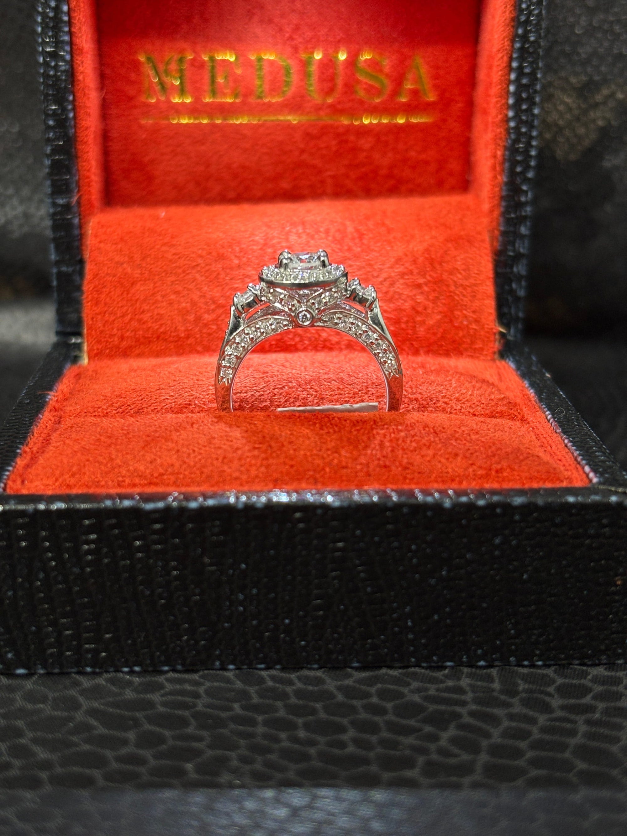 Bijoux Liquidation | Neuf Bague Fancy Solitaire (CBE6)