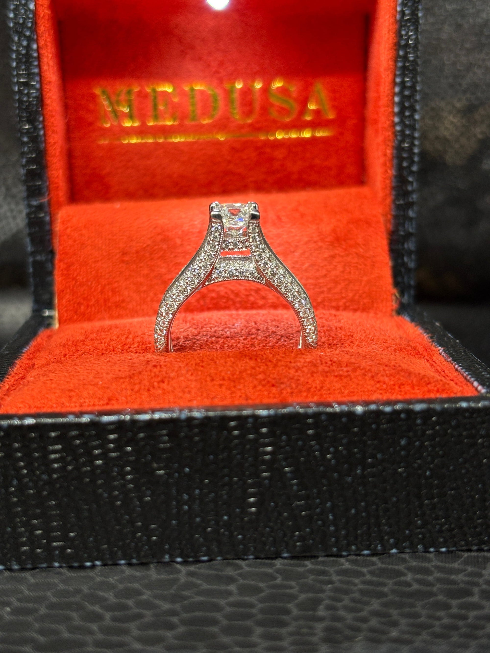 Bijoux Liquidation | Neuf Bague Princess Cut (CBE10)