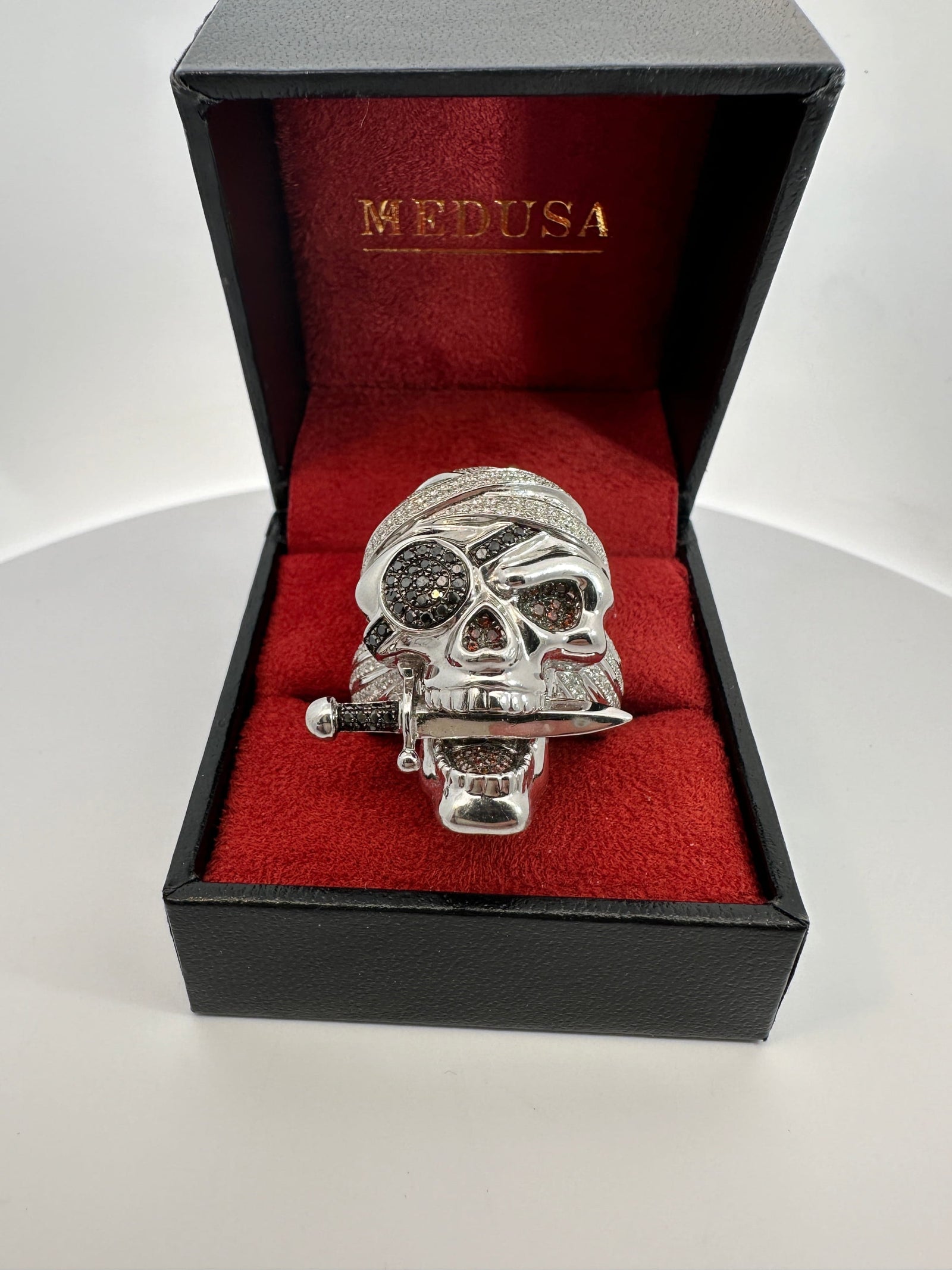 Diamond Skull Ring - NEW 