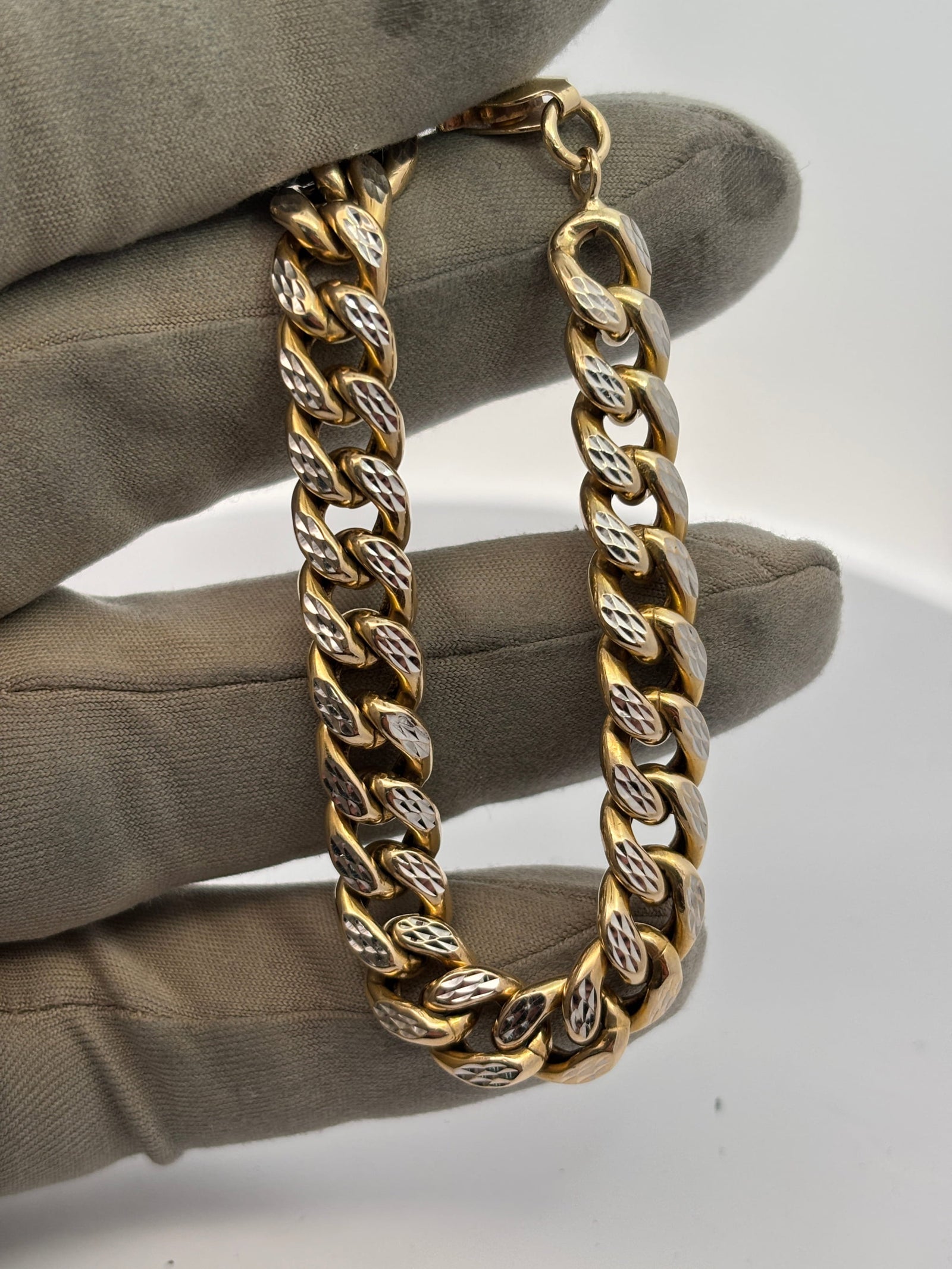Bijoux Liquidation | Remise à Neuf Bracelet 8.5mm Cuban link diamond cut