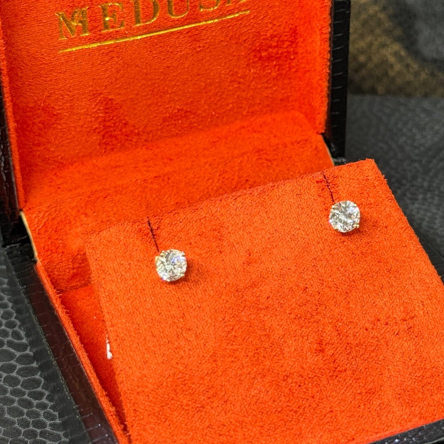 Bijoux Liquidation | Neuf Studs LAB 1.50Ct or jaune (CB8)