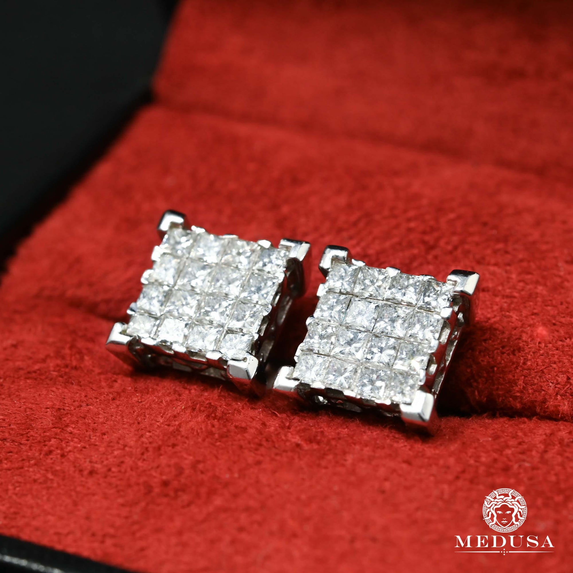 Studs Diamants en Or 10K | Boucles d’Oreilles Studs Square D3 - Diamant Princess Cut 10MM / Or Blanc