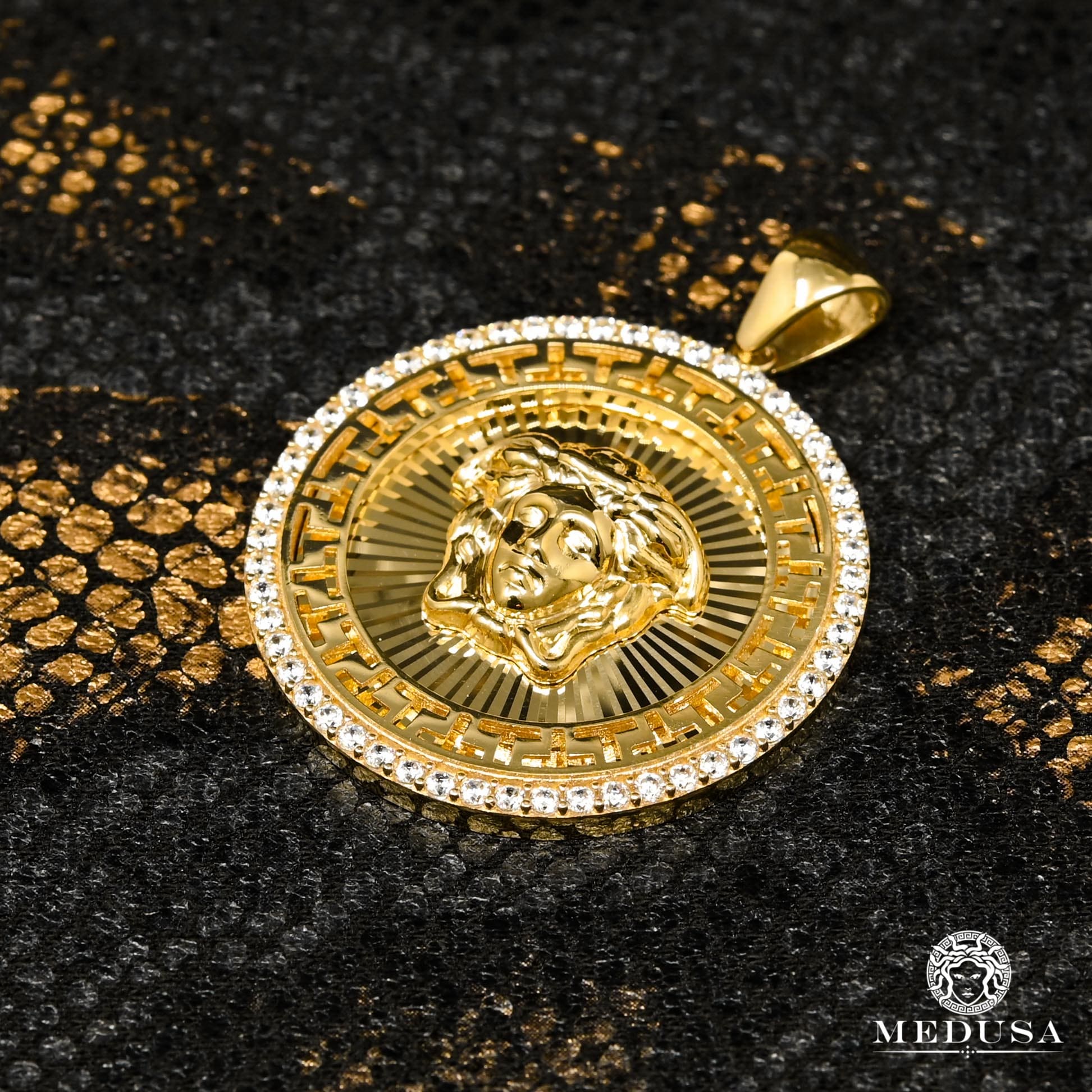 10K Gold Pendant | Medallion Athena F14 Gold 2 Tones
