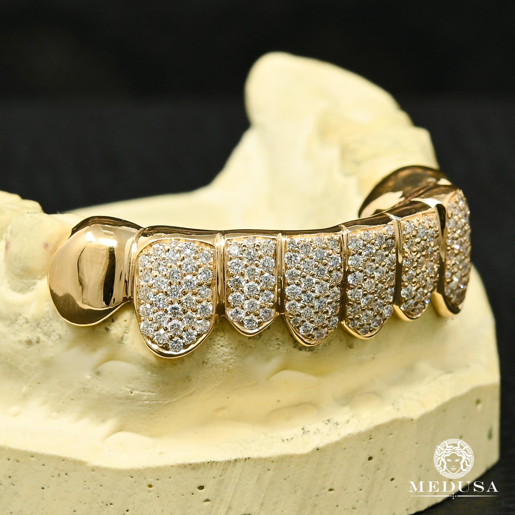 Grillz Custom in Gold | Grillz Grillz 8 PermaCut Diamond Teeth - Yellow