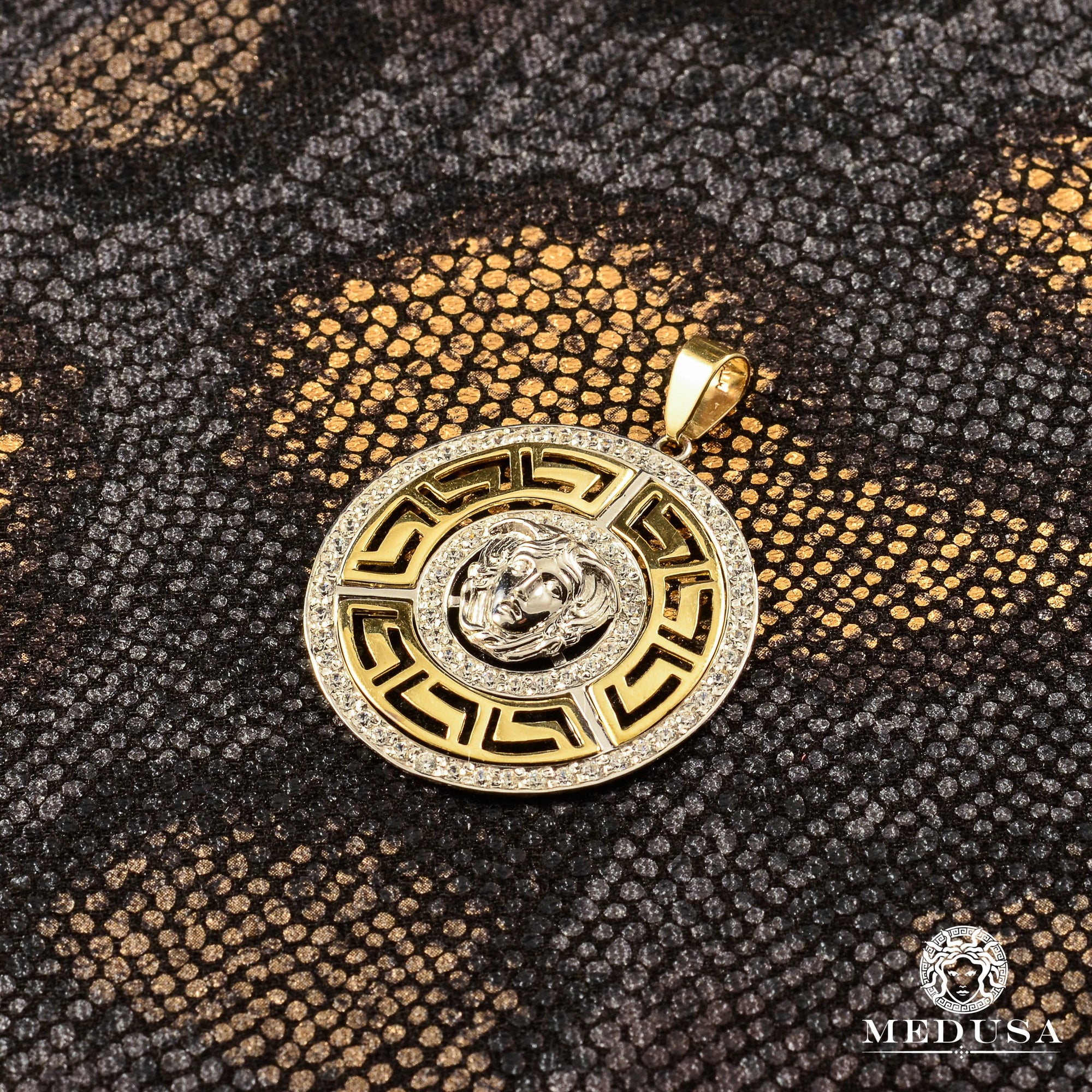 Pendentif en Or 10K | Médaillon Héra F4