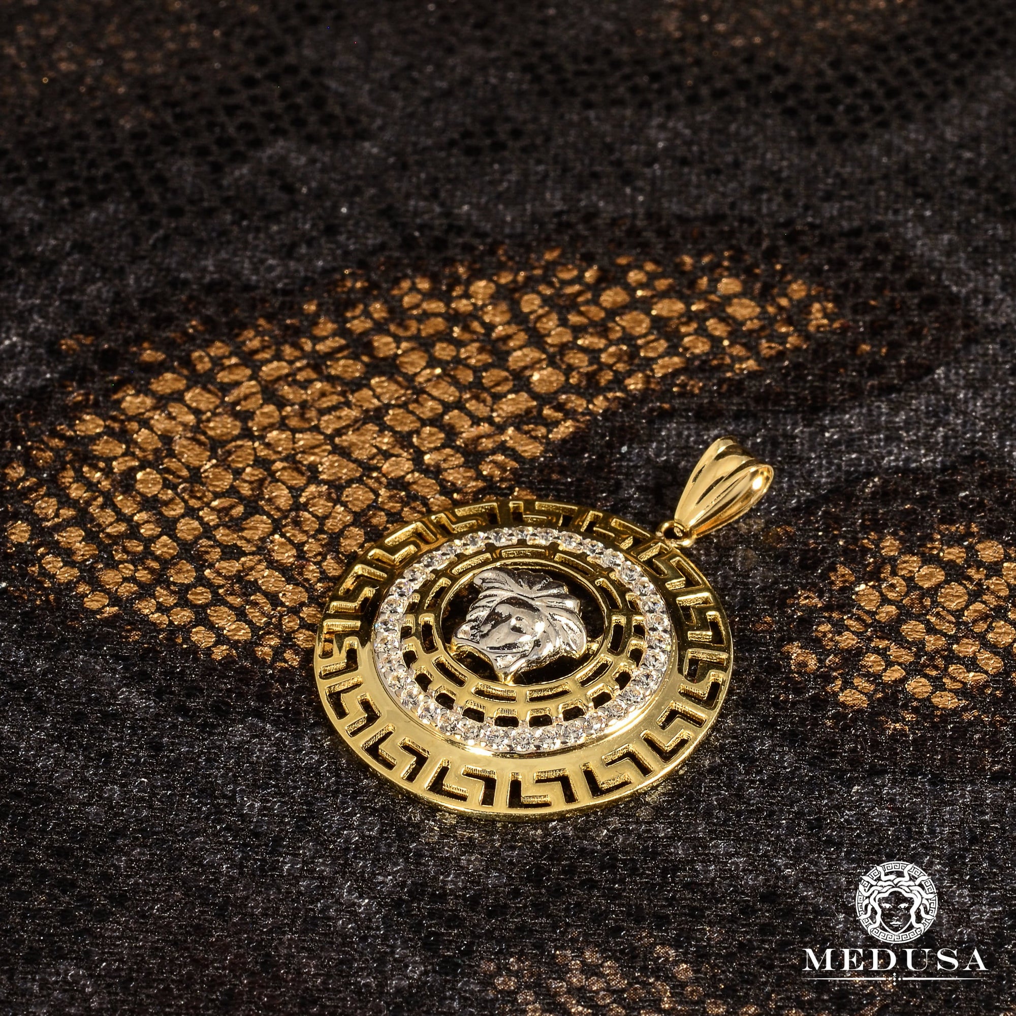 Pendentif en Or 10K | Médaillon Héra F5 Medium