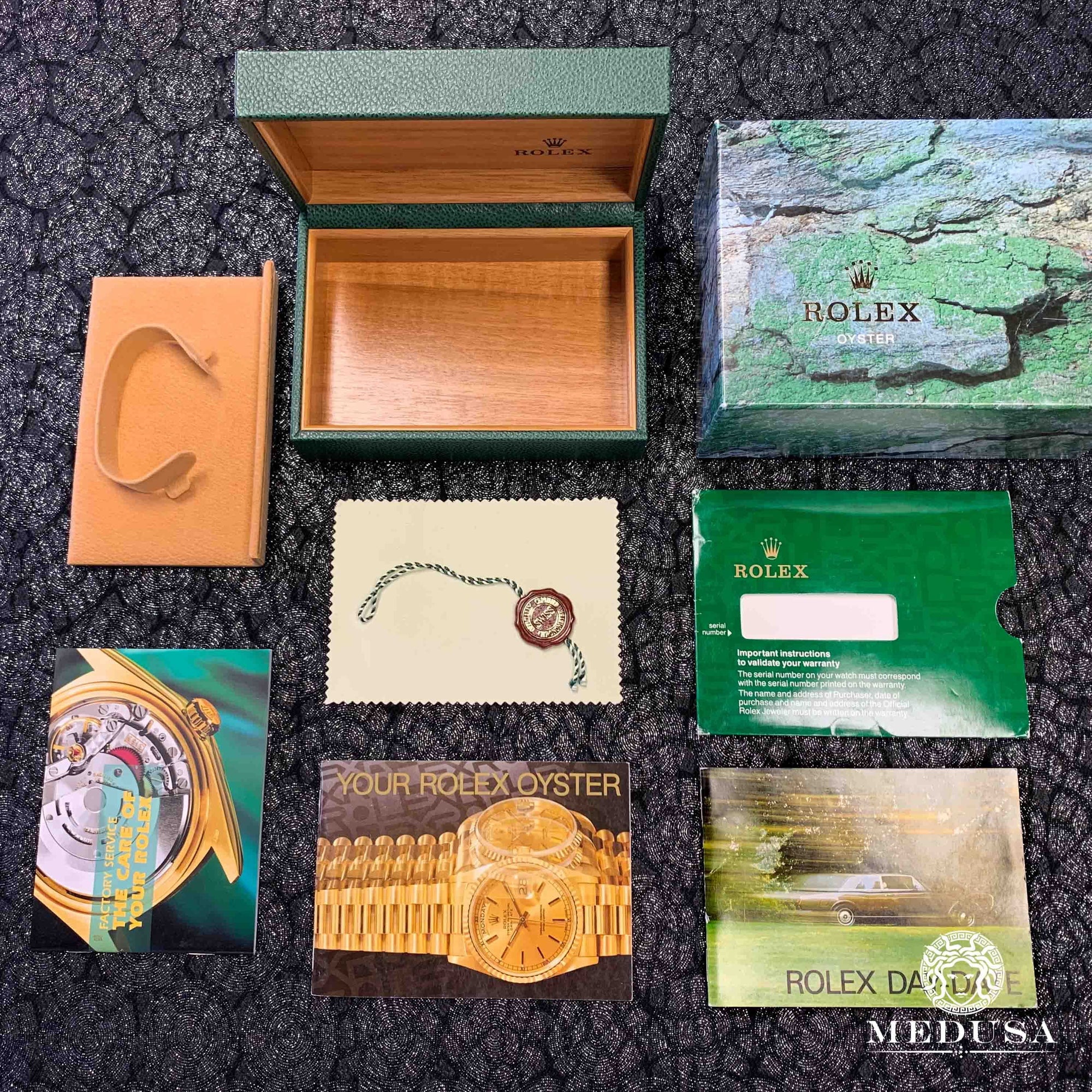 Montre Rolex | Montre Homme Rolex President Day-Date 36mm - Full Baguette Noir Baguette / Or Jaune