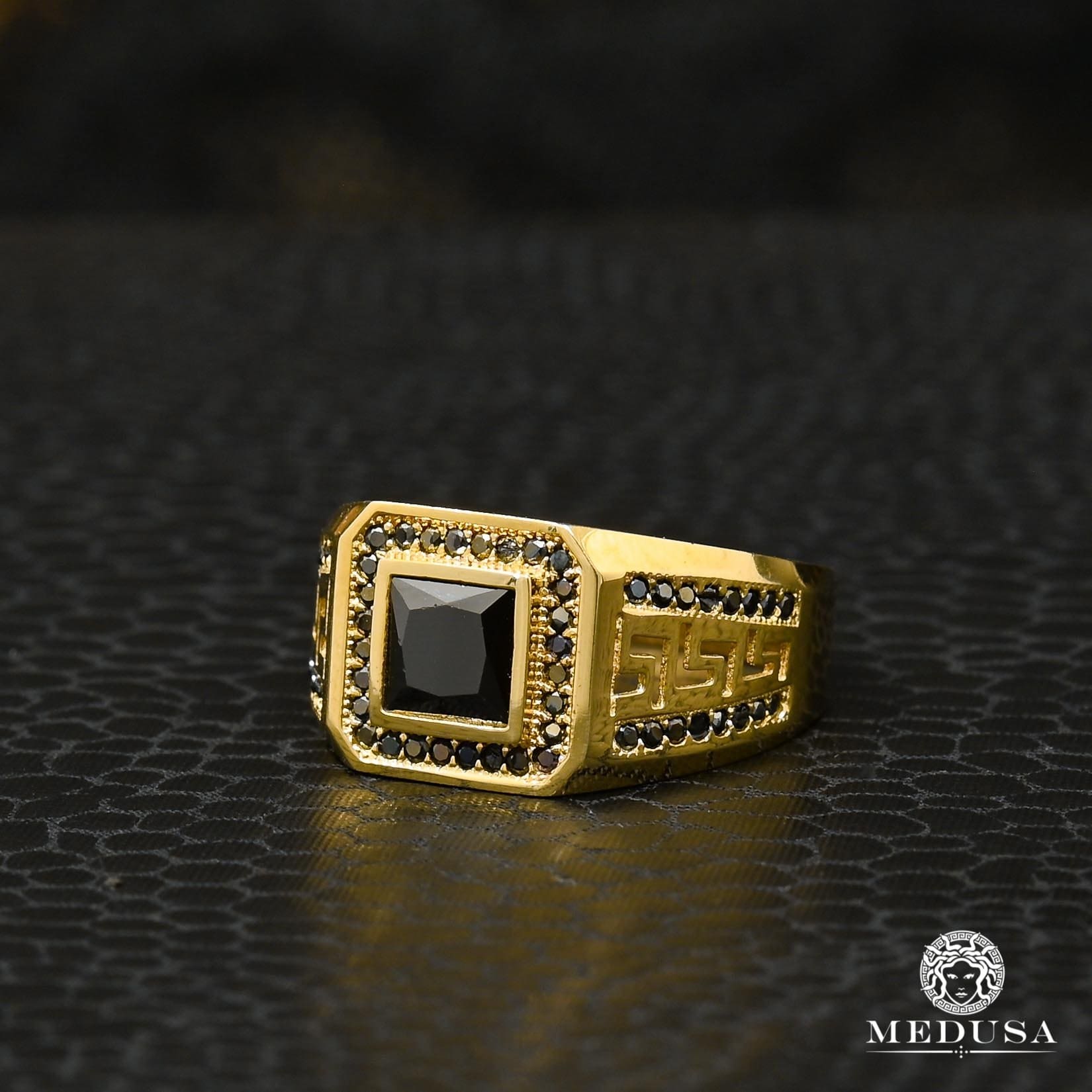 10K Gold Ring | Men's Ring Stone H13 Onyx / Yellow Gold